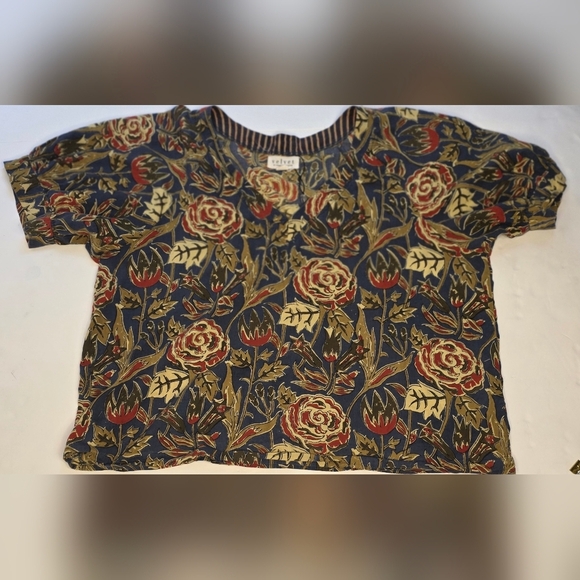 Velvet light cotton floral summer top lg - Picture 9 of 12